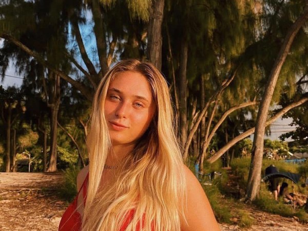 Zoe Cachion on Taking Two Gap Years in&nbsp;Hawaii