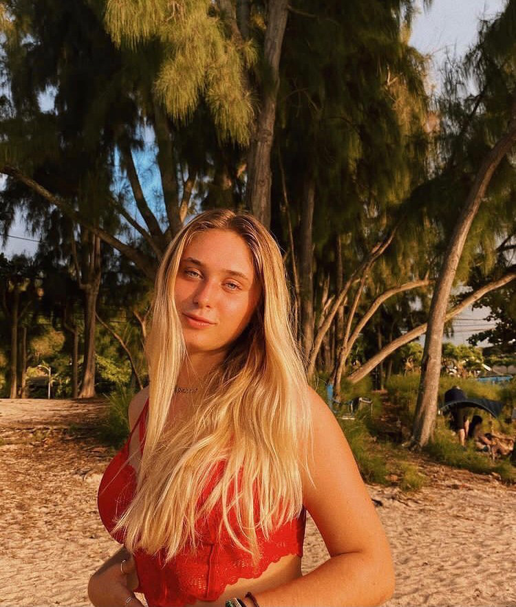 Zoe Cachion on Taking Two Gap Years in Hawaii